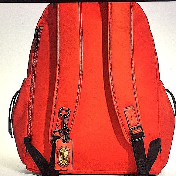 💥HOST PICK💥(UNISEX) COACH - BOTTLE OPENER KEY FOB (NWT) - Picture 11 of 11